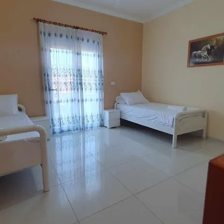 公寓 Licenji Vlorë